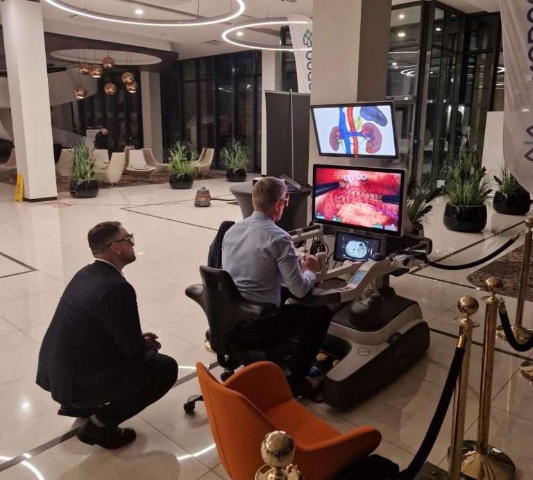 Robot medyczny Kangduo na dniach urologicznych w Łodzi